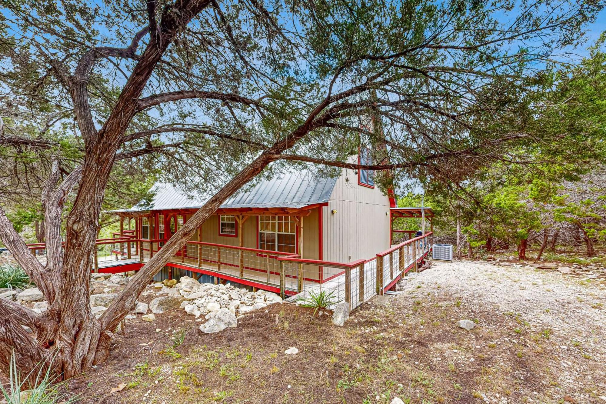 Driftwood Hideaway Villa Canyon Lake Exterior photo